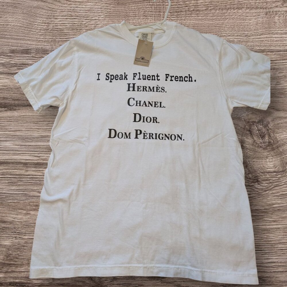 NWT 🇫🇷 Designers & Champagne T-Shirt Gift Ready!